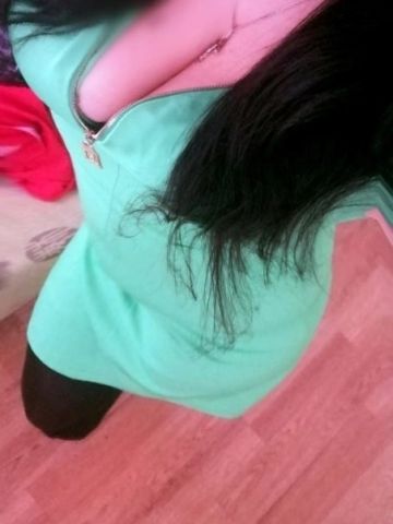 Агния Эскорт Брюнетка